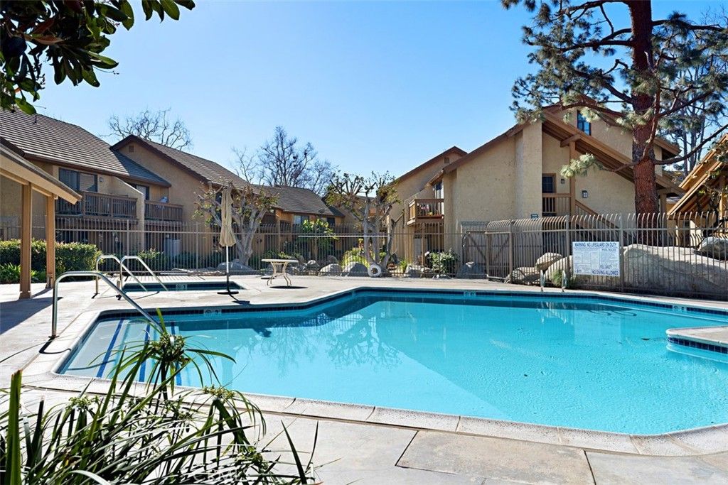 Image 23 of property listing at 324 Tangelo, Irvine, CA 92618