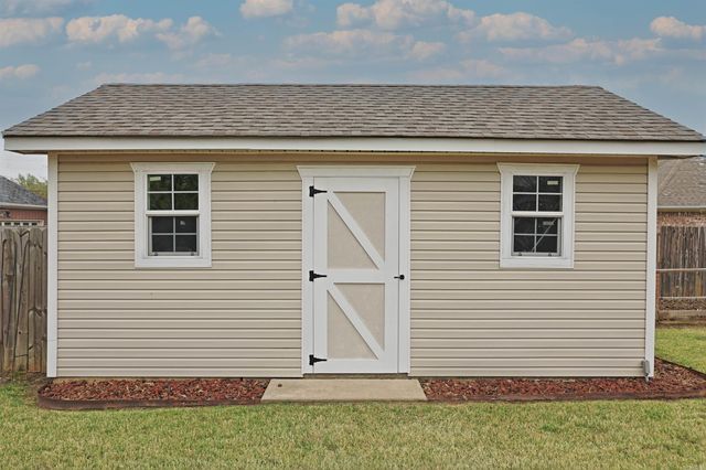 109 Carolina, White Hall, AR 71602