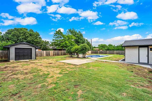 4030 SE Lee Blvd, Lawton, OK 73501