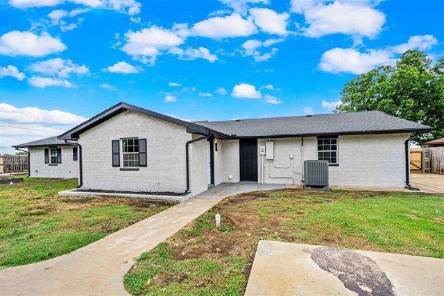 4030 SE Lee Blvd, Lawton, OK 73501