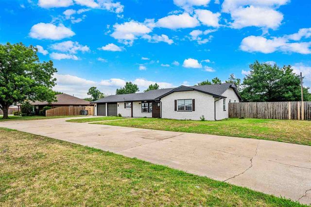 4030 SE Lee Blvd, Lawton, OK 73501