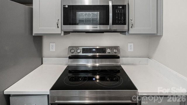 613 Hoskins Ridge Lane, Charlotte, NC 28216