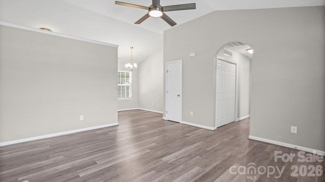 613 Hoskins Ridge Lane, Charlotte, NC 28216