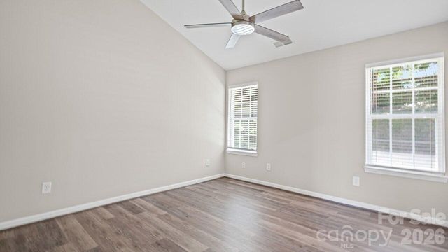 613 Hoskins Ridge Lane, Charlotte, NC 28216