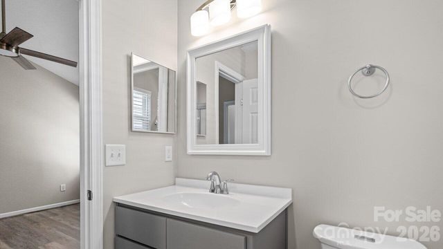 613 Hoskins Ridge Lane, Charlotte, NC 28216