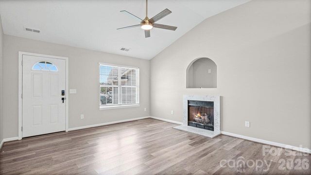 613 Hoskins Ridge Lane, Charlotte, NC 28216