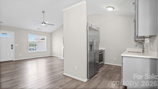 613 Hoskins Ridge Lane, Charlotte, NC 28216