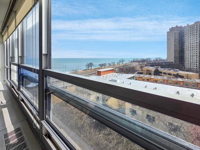 4800 S Chicago Beach Drive 810S, Chicago, IL 60615