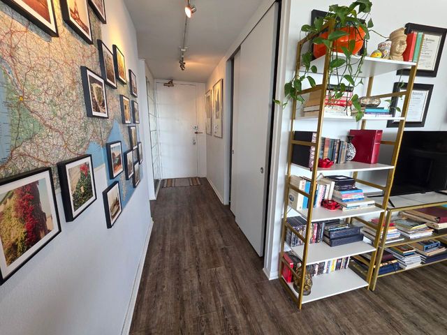 4800 S Chicago Beach Drive 810S, Chicago, IL 60615