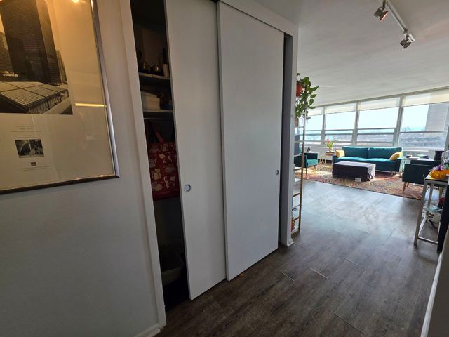 4800 S Chicago Beach Drive 810S, Chicago, IL 60615