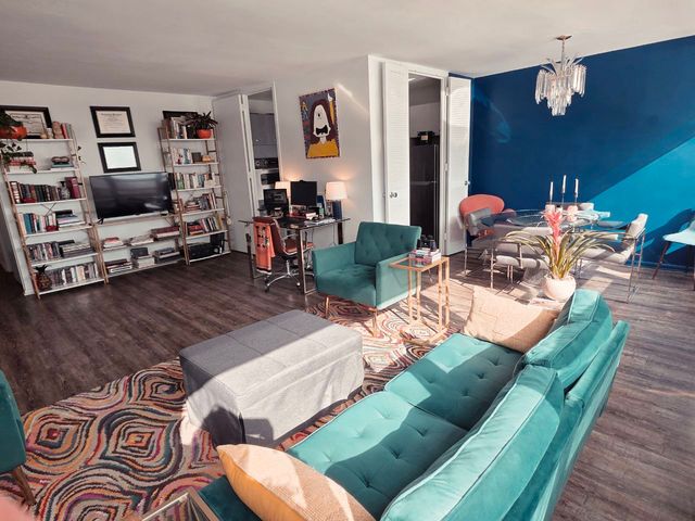 4800 S Chicago Beach Drive 810S, Chicago, IL 60615