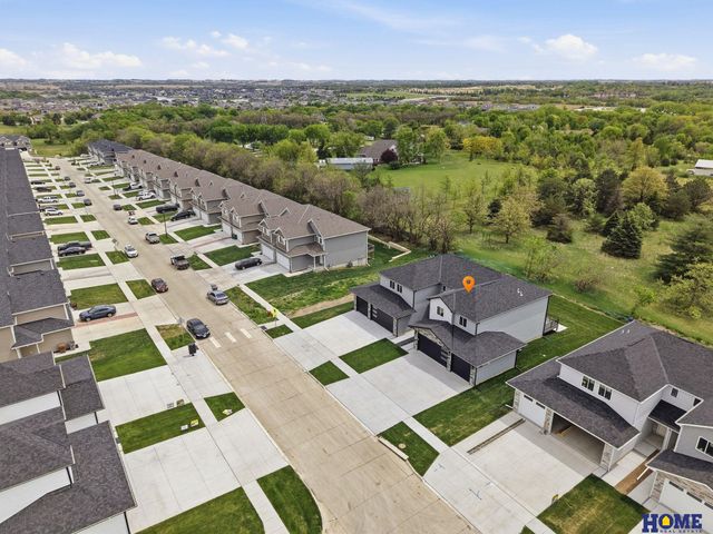 8911 Peregrine Road, Lincoln, NE 68505