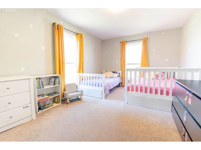 2703 N SPRUCE St, La Grande, OR 97850