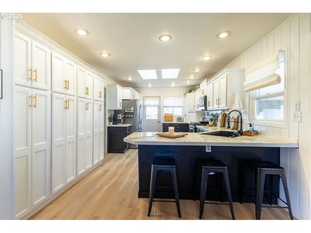 2703 N SPRUCE St, La Grande, OR 97850