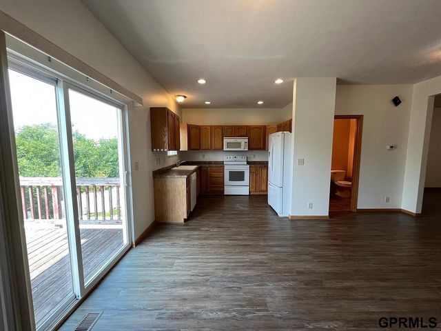 1247 Turtle Creek Road, Lincoln, NE 68521