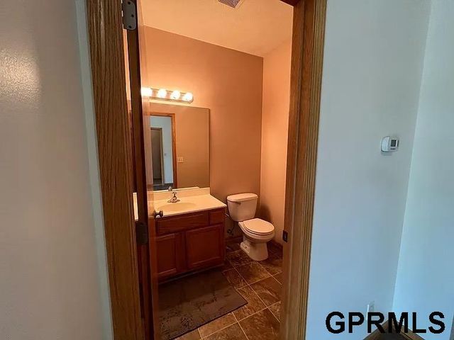 1247 Turtle Creek Road, Lincoln, NE 68521