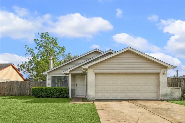 10143 Towne Mist Drive, Sugar Land, TX 77498