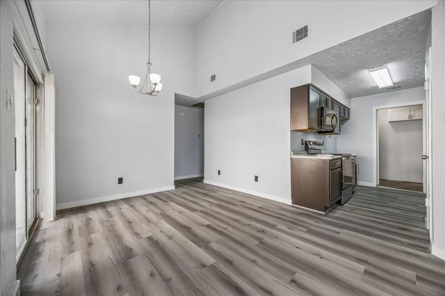 10143 Towne Mist Drive, Sugar Land, TX 77498