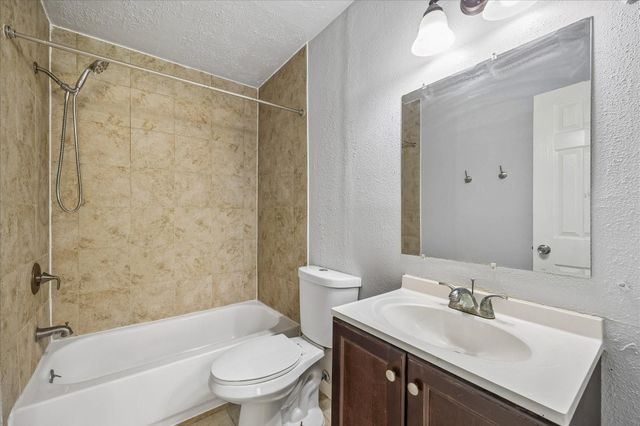 10143 Towne Mist Drive, Sugar Land, TX 77498