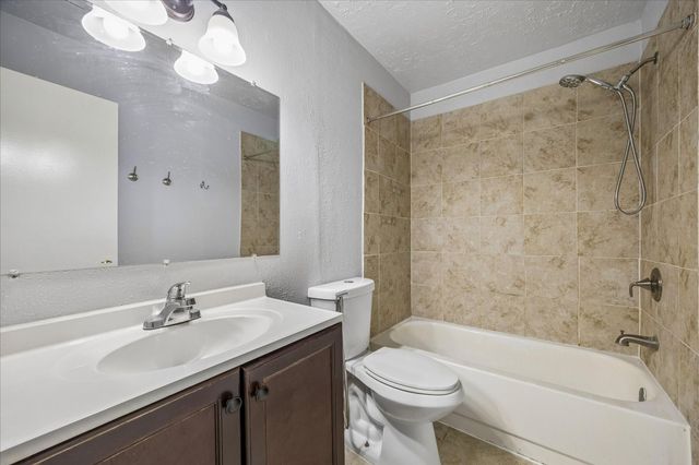 10143 Towne Mist Drive, Sugar Land, TX 77498