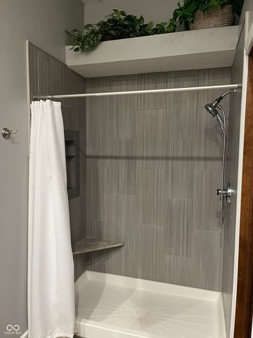 6423 Franklin Court, Fishers, IN 46038