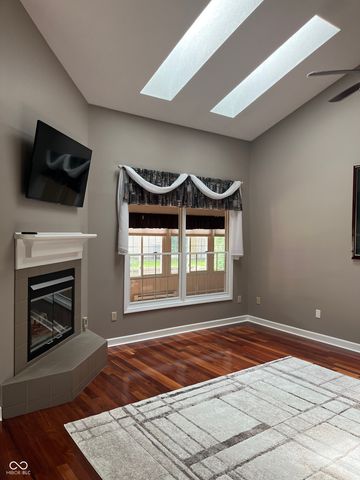 6423 Franklin Court, Fishers, IN 46038