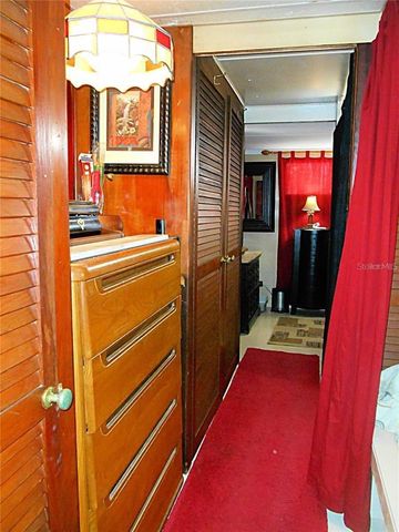 7801 34TH AVENUE N 2, St Petersburg, FL 33710