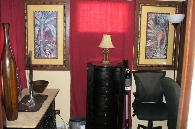 7801 34TH AVENUE N 2, St Petersburg, FL 33710