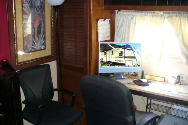 7801 34TH AVENUE N 2, St Petersburg, FL 33710