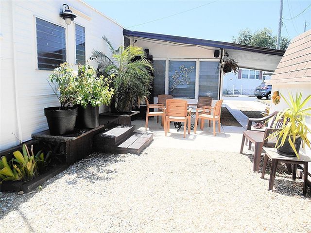 7801 34TH AVENUE N 2, St Petersburg, FL 33710