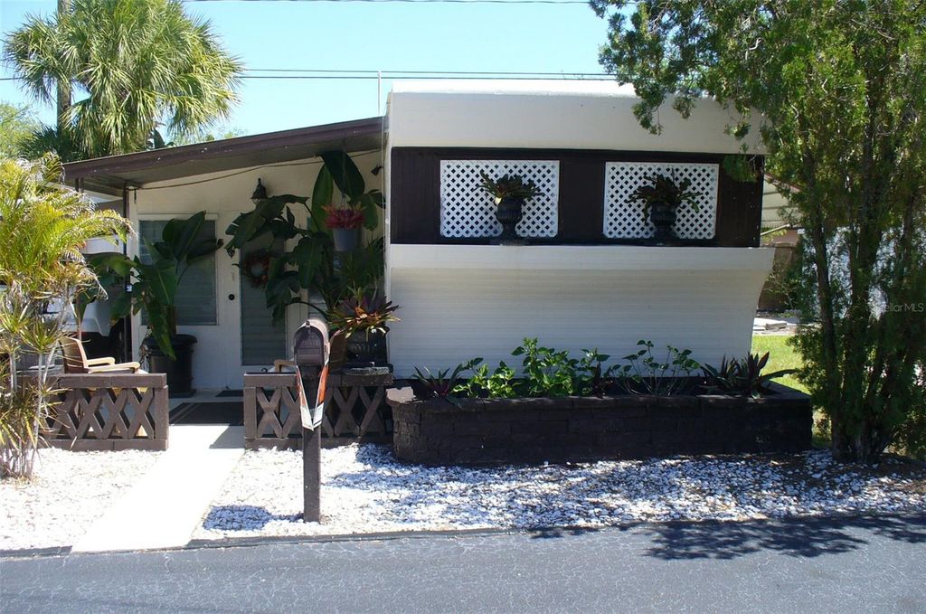 7801 34TH AVENUE N 2, St Petersburg, FL 33710