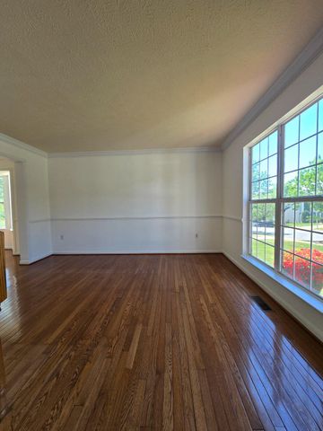 10904 GUNPOWDER DR, Fort Washington, MD 20744