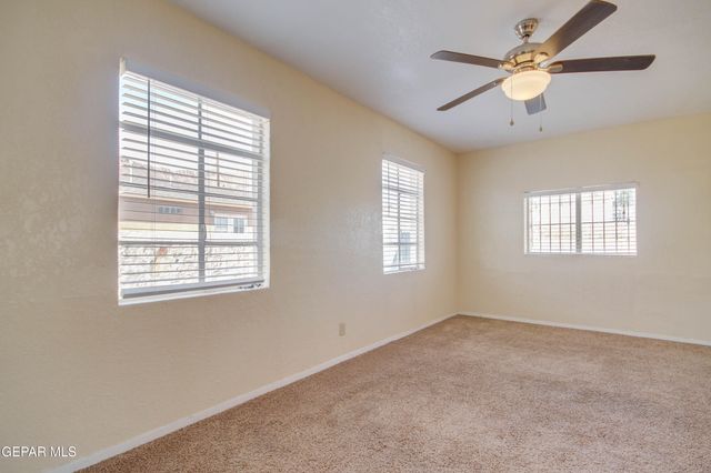 2521 MCKINLEY Avenue, El Paso, TX 79930