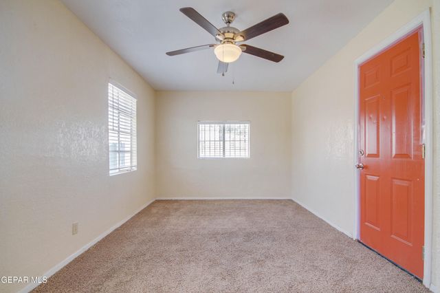 2521 MCKINLEY Avenue, El Paso, TX 79930