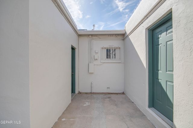 2521 MCKINLEY Avenue, El Paso, TX 79930