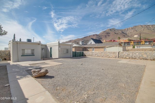 2521 MCKINLEY Avenue, El Paso, TX 79930