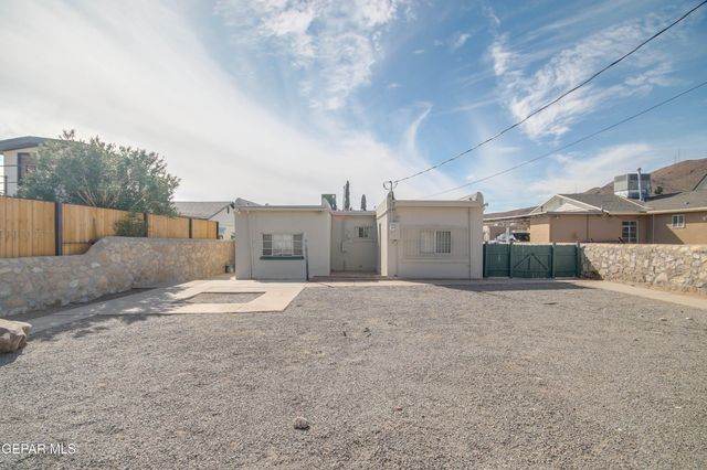 2521 MCKINLEY Avenue, El Paso, TX 79930