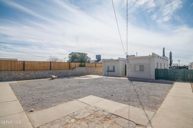 2521 MCKINLEY Avenue, El Paso, TX 79930