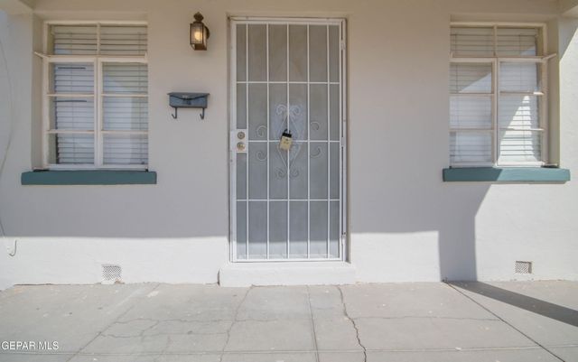 2521 MCKINLEY Avenue, El Paso, TX 79930