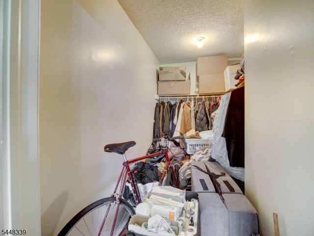 380 Lancaster Ct, Piscataway Twp., NJ 08854