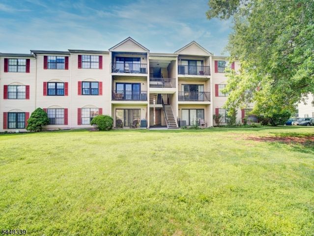 380 Lancaster Ct, Piscataway Twp., NJ 08854