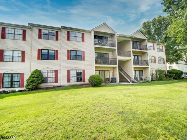 380 Lancaster Ct, Piscataway Twp., NJ 08854