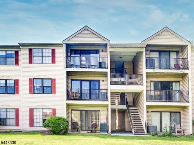 380 Lancaster Ct, Piscataway Twp., NJ 08854