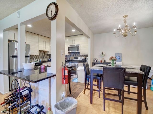 380 Lancaster Ct, Piscataway Twp., NJ 08854