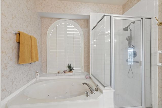 16511 E Canterra Circle, Houston, TX 77095