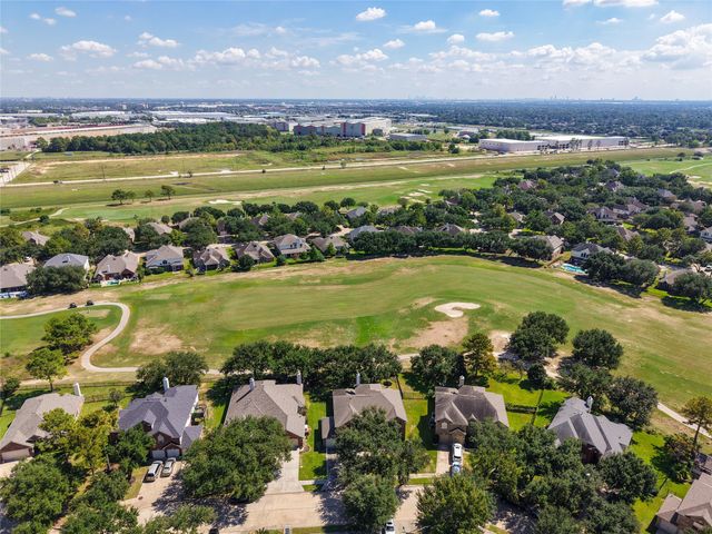 16511 E Canterra Circle, Houston, TX 77095