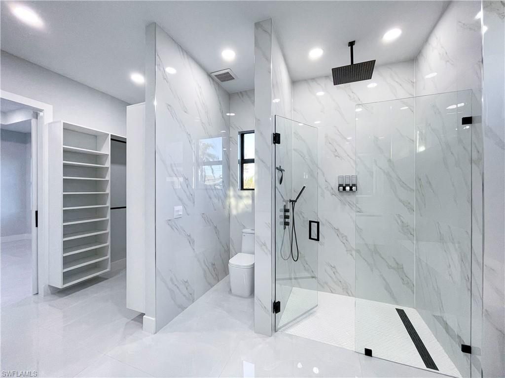 Image 13 of property listing at 1833 NE 23rd TER, Cape Coral, FL 33909