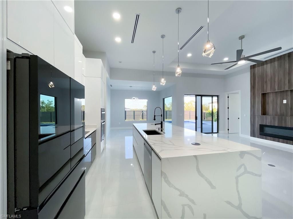 Image 5 of property listing at 1833 NE 23rd TER, Cape Coral, FL 33909