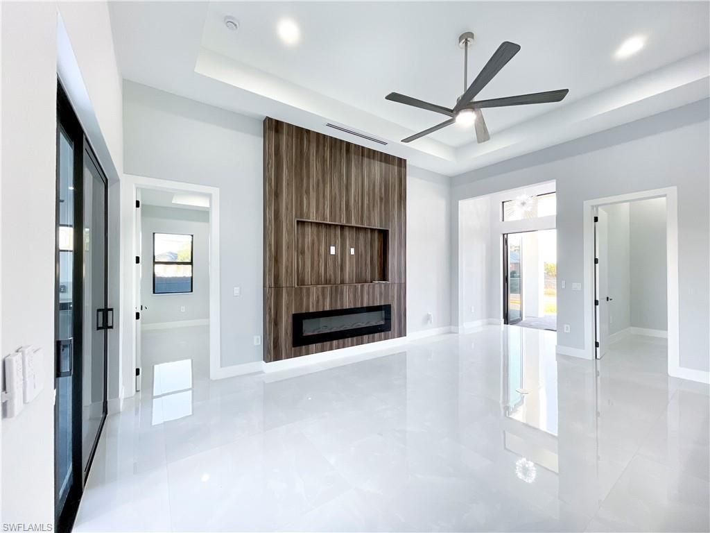 Image 7 of property listing at 1833 NE 23rd TER, Cape Coral, FL 33909