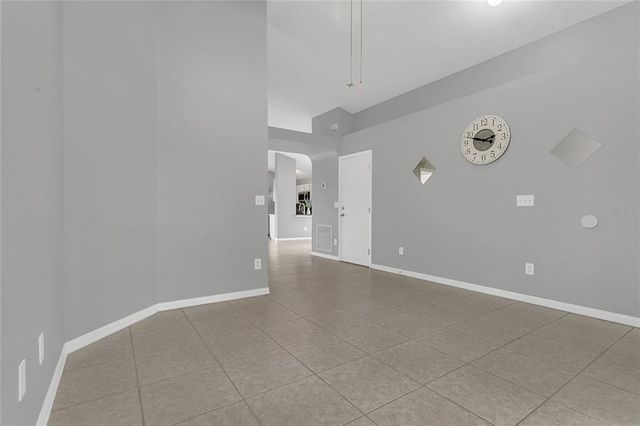 18504 WASHINGTON AVENUE, Orlando, FL 32820